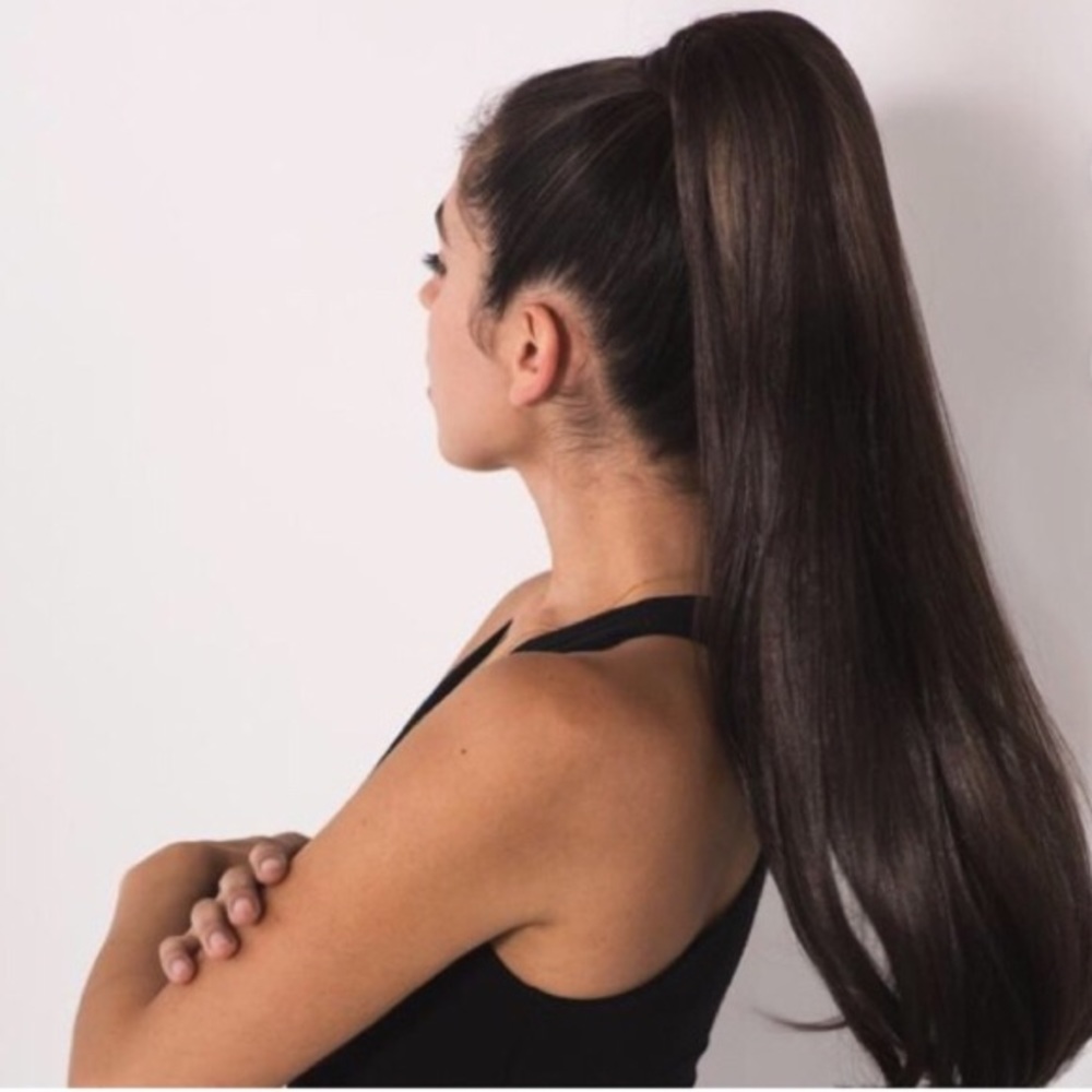Soho hair clip in pony long christy S-08 New!